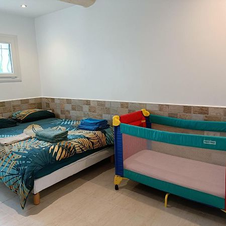 Un Bel Appartement Rez Jardin Parking Gratuit Ванс Экстерьер фото